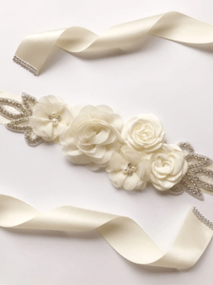 Ceinture mariage fleurs et perles